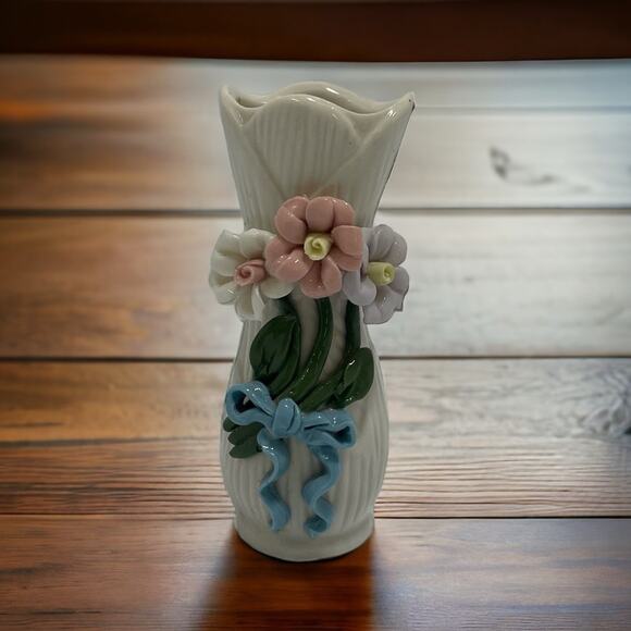 Ceramic Floral Vase miniature decor accent piece - Picture 2 of 10